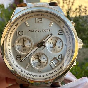 *Michael Kors* Women’s Watch Runway Twist*